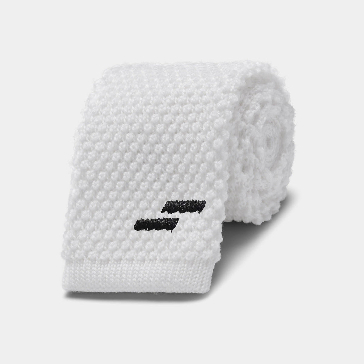 Men&#39;s Knitted Competition Tie: White